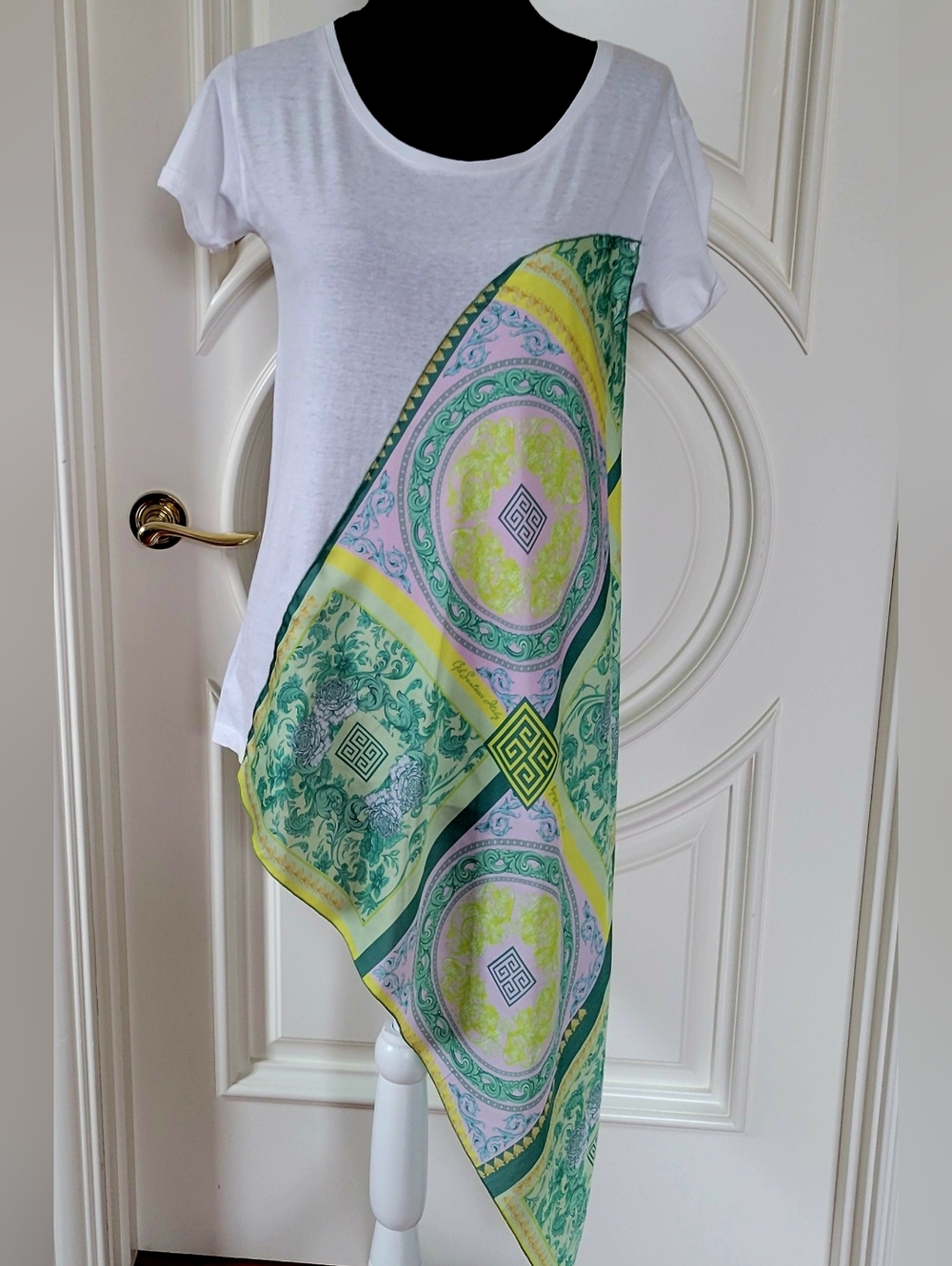 Marci by Gil Santucci Light Gray Tee - M